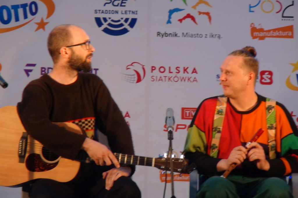 Zamość: Zabawa z kabaretem Łowcy.B [FOTO, VIDEO]