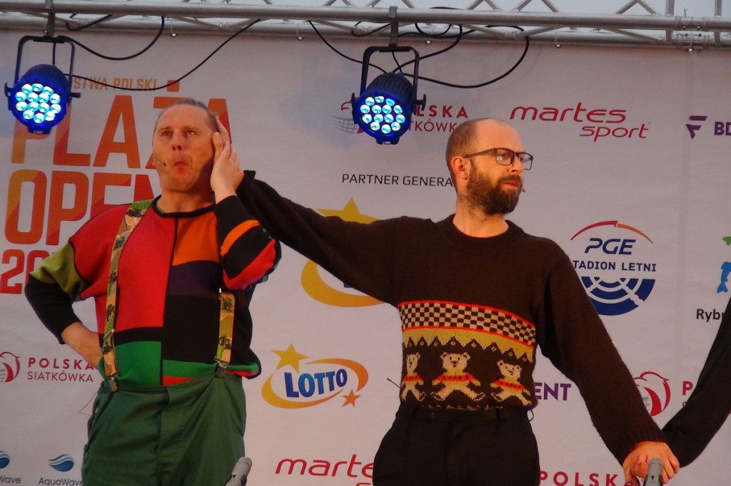 Zamość: Zabawa z kabaretem Łowcy.B [FOTO, VIDEO]
