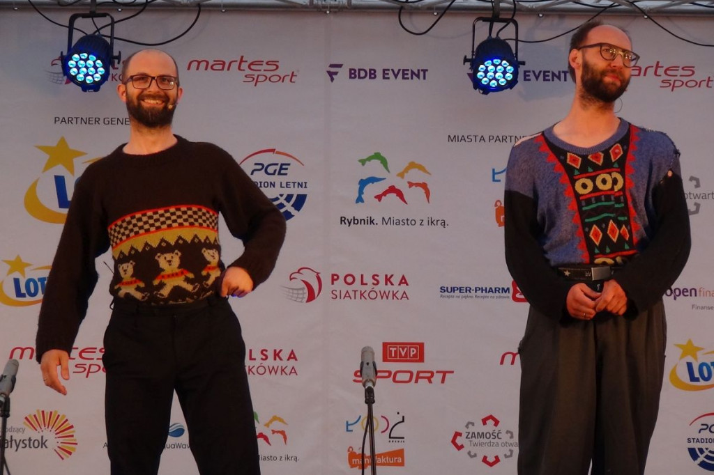 Zamość: Zabawa z kabaretem Łowcy.B [FOTO, VIDEO]