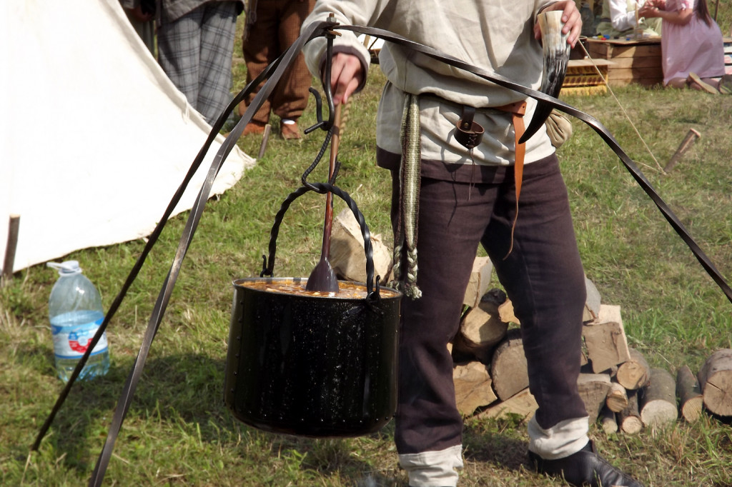 Sąsiadka: Tłumy na Pikniku Archeologicznym