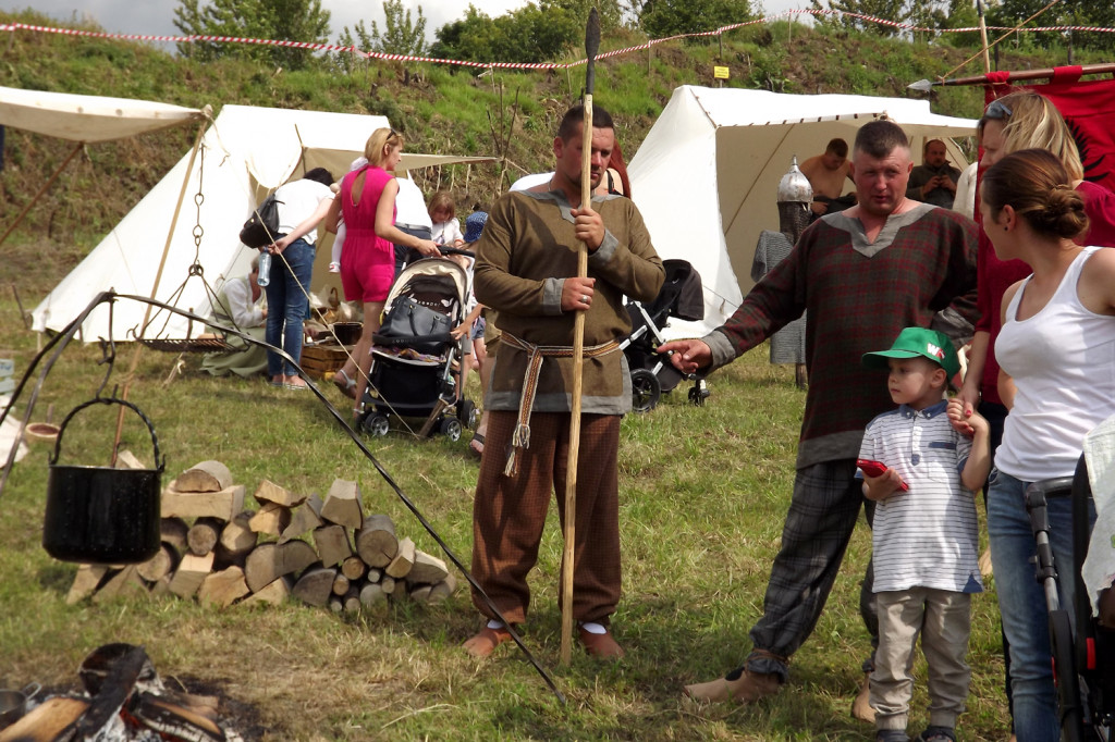 Sąsiadka: Tłumy na Pikniku Archeologicznym
