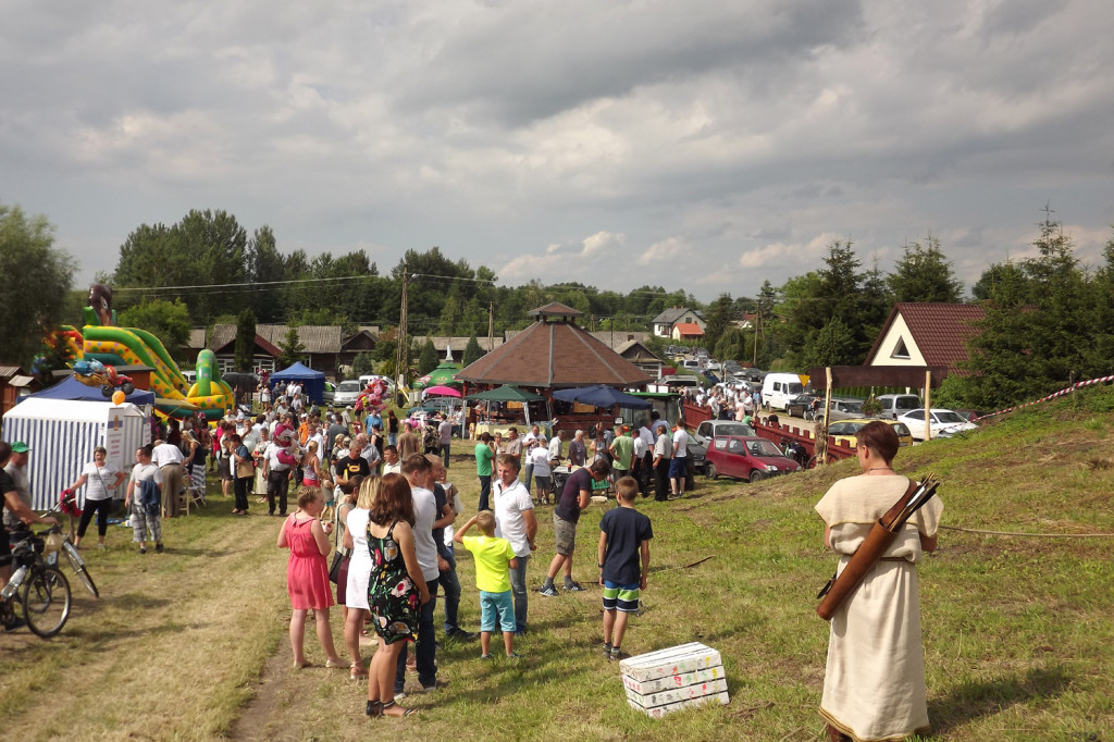 Sąsiadka: Tłumy na Pikniku Archeologicznym