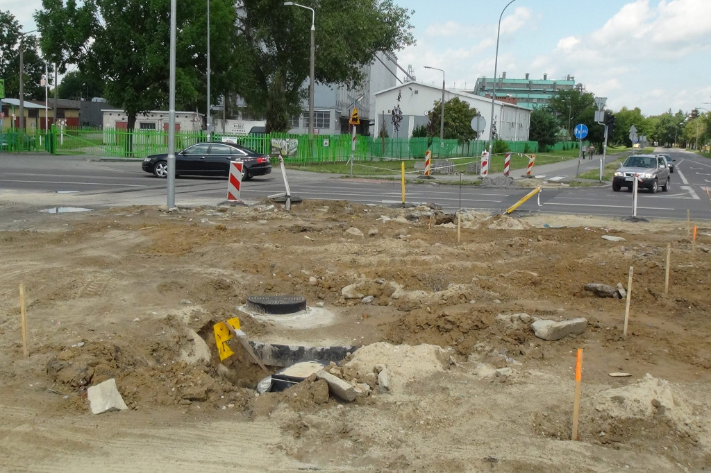 Zamość: Trwają prace nad budową łącznika miedzy ul. Namysłowskiego, a ul. Prostą [FOTO]