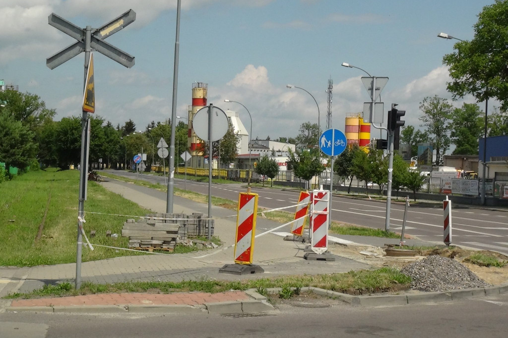 Zamość: Trwają prace nad budową łącznika miedzy ul. Namysłowskiego, a ul. Prostą [FOTO]