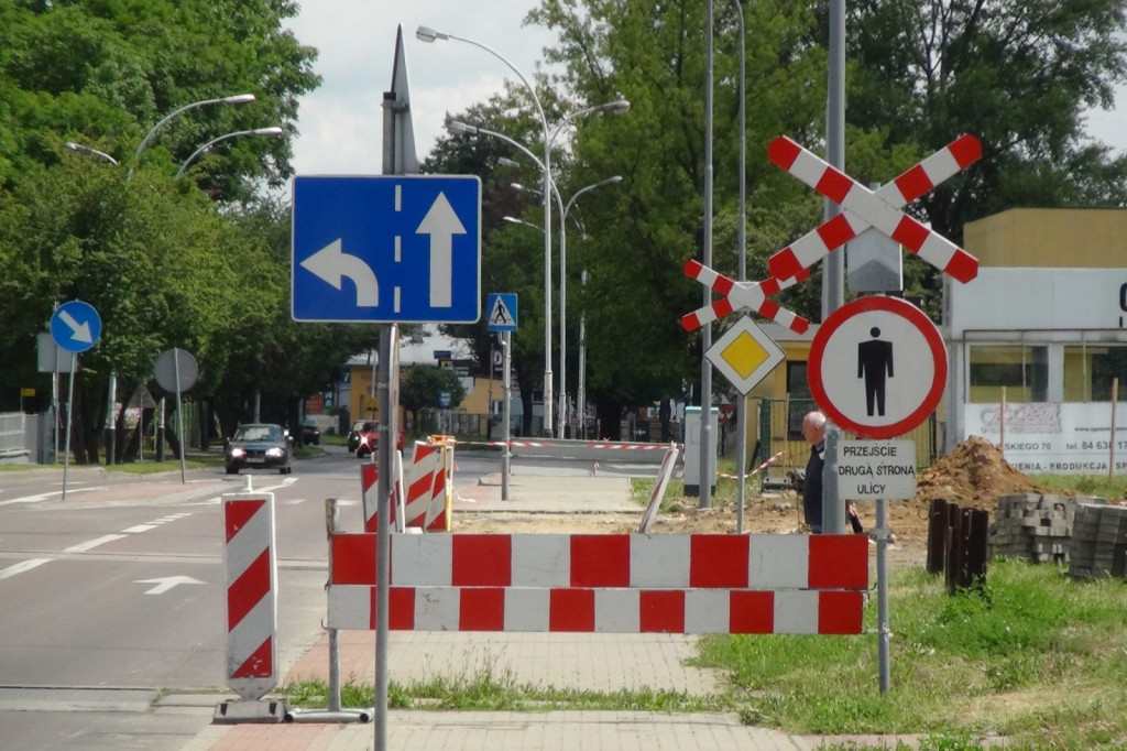 Zamość: Trwają prace nad budową łącznika miedzy ul. Namysłowskiego, a ul. Prostą [FOTO]