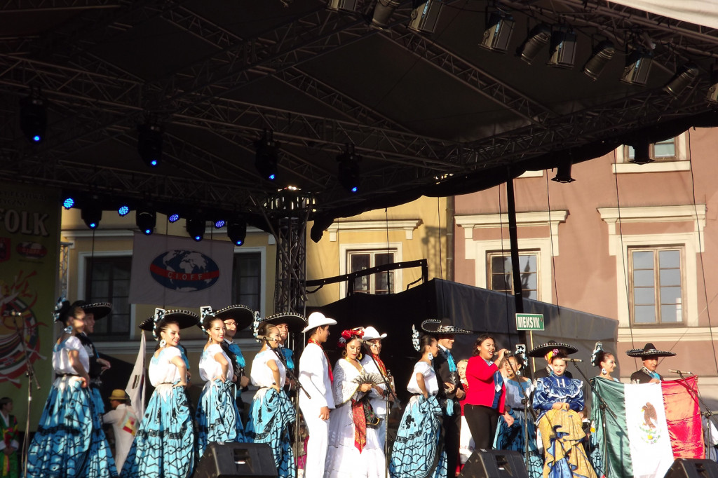 Zamość: Barwnie i międzynarodowo ruszył Eurofolk [FOTO]