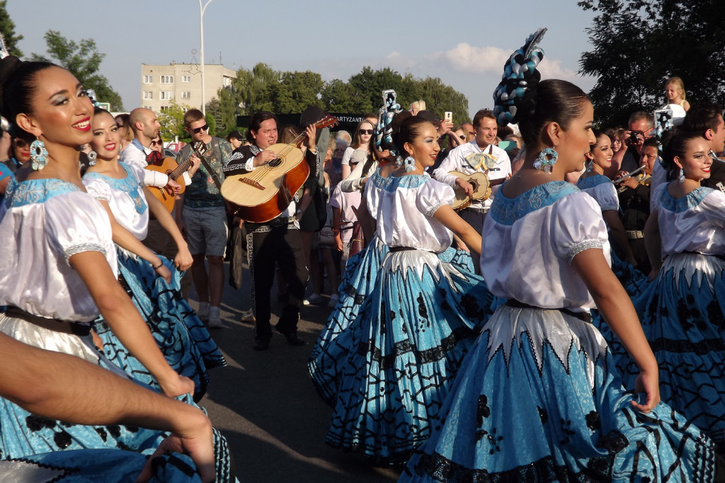 Zamość: Barwnie i międzynarodowo ruszył Eurofolk [FOTO]