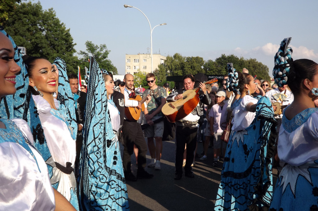 Zamość: Barwnie i międzynarodowo ruszył Eurofolk [FOTO]