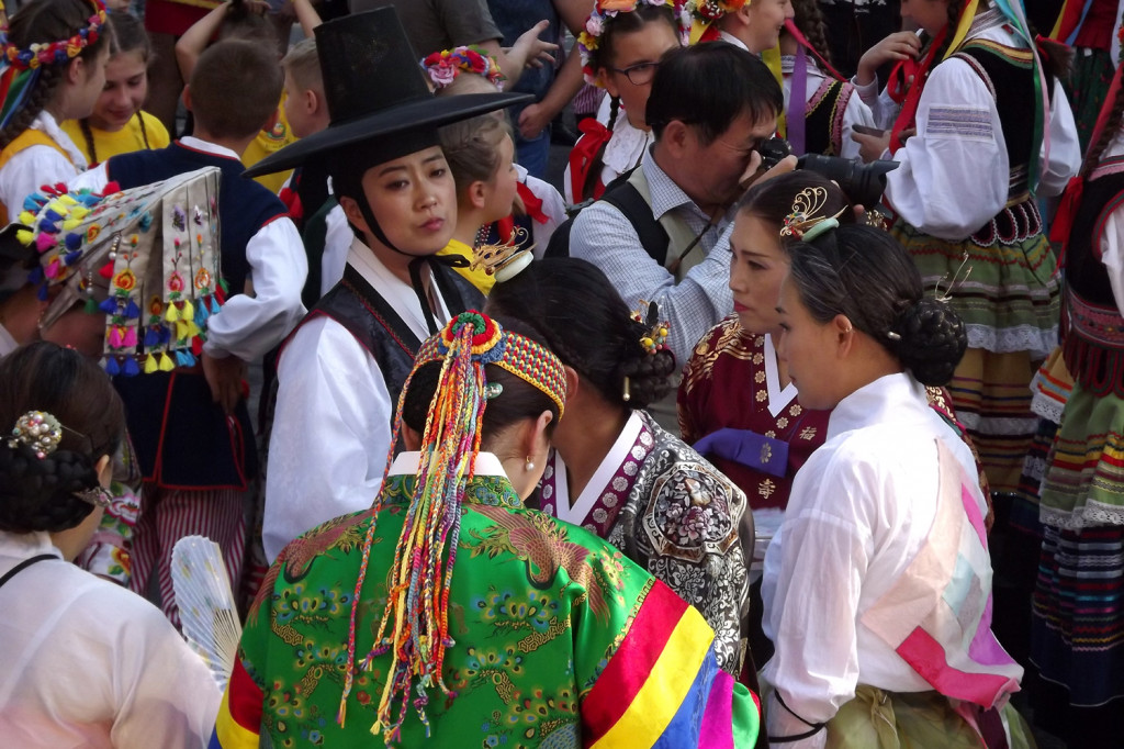 Zamość: Barwnie i międzynarodowo ruszył Eurofolk [FOTO]