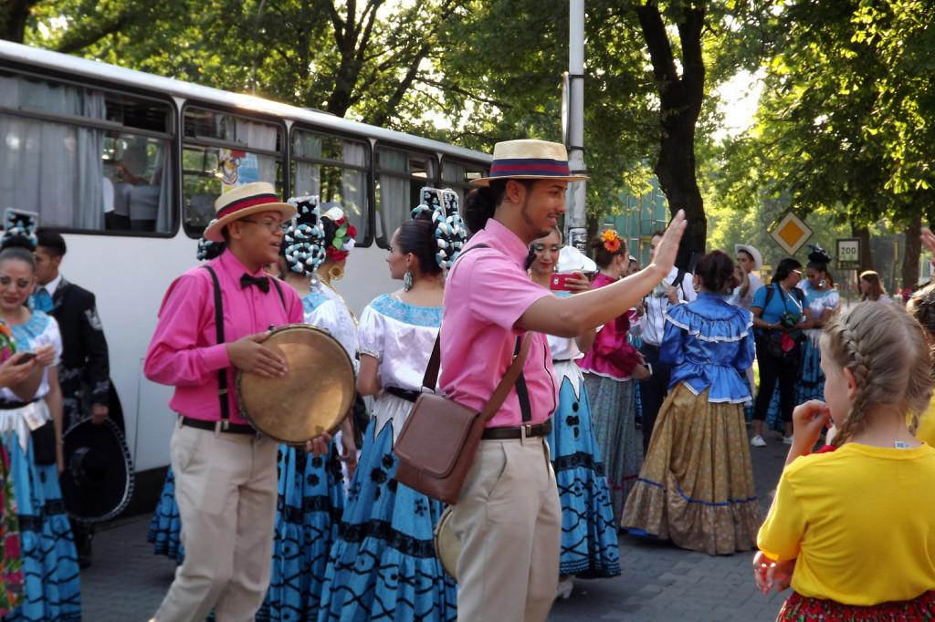 Zamość: Barwnie i międzynarodowo ruszył Eurofolk [FOTO]