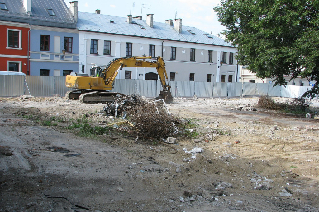 Zamość: Wyburzanie Zielonego Rynku