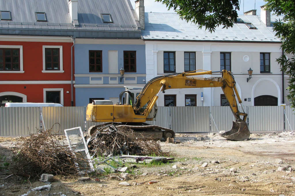 Zamość: Wyburzanie Zielonego Rynku