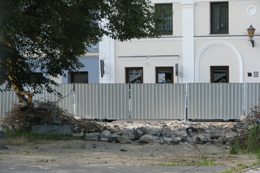 Zamość: Wyburzanie Zielonego Rynku