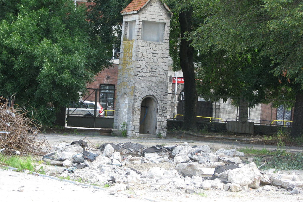 Zamość: Wyburzanie Zielonego Rynku