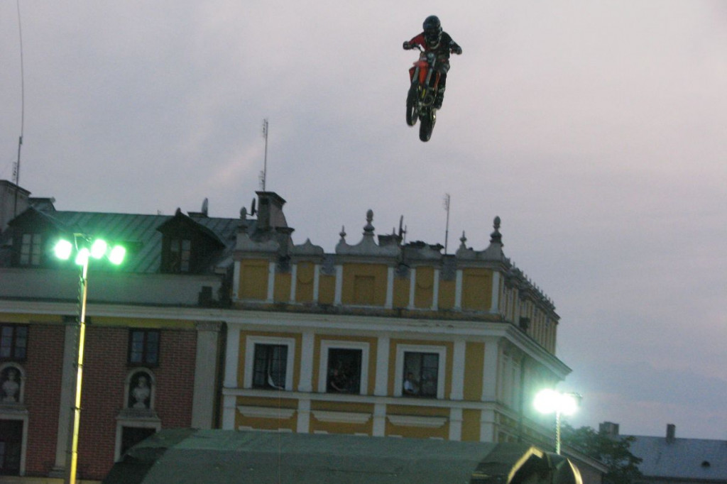 Zamość: Pokaz FRS i Freestyle Motocros Night Show [FOTO, VIDEO]