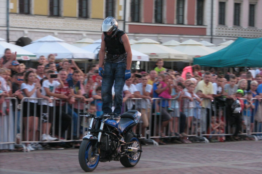 Zamość: Pokaz FRS i Freestyle Motocros Night Show [FOTO, VIDEO]