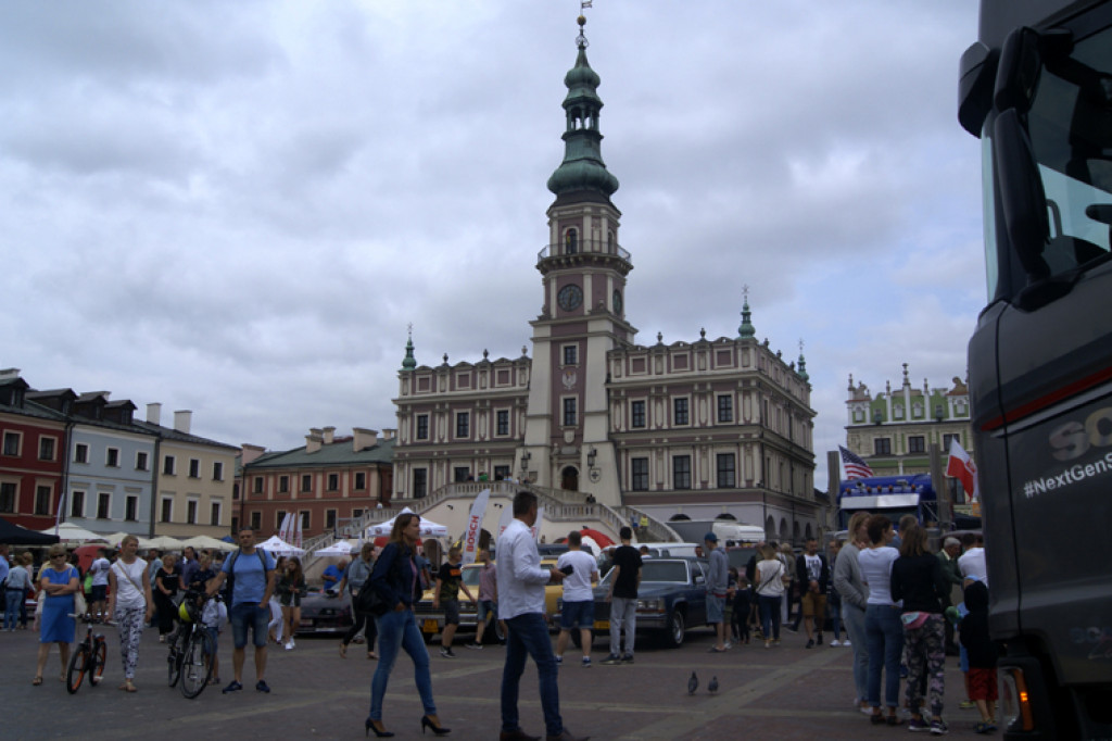 Zamość: Auta na okrągło [FOTO]