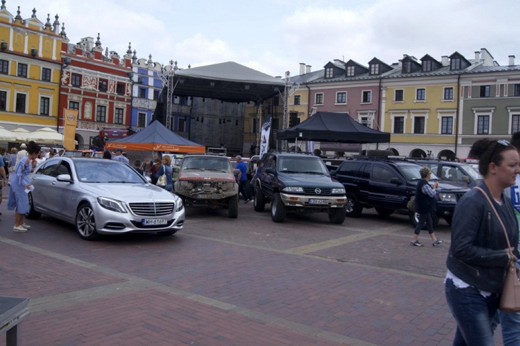 Zamość: Auta na okrągło [FOTO]