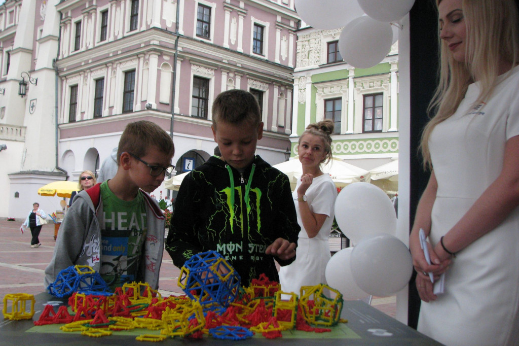 Zamość: Strefa Informacyjna GK PGE na Rynku Wielkim