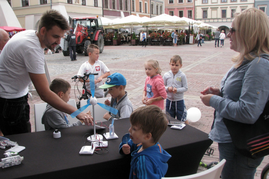Zamość: Strefa Informacyjna GK PGE na Rynku Wielkim