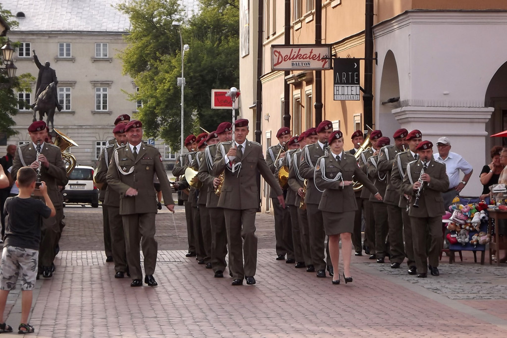 Zamość: Orkiestry wojskowe po raz 12. na przeglądzie [FOTO]