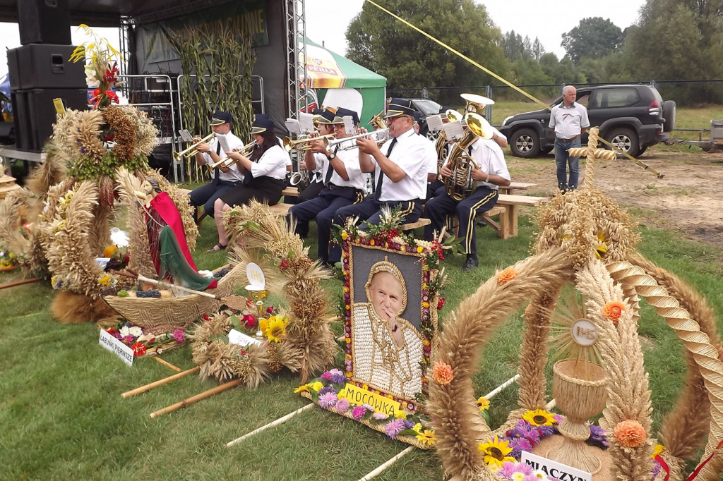 Skierbieszów: Dziękowali za tegoroczne plony [FOTO]