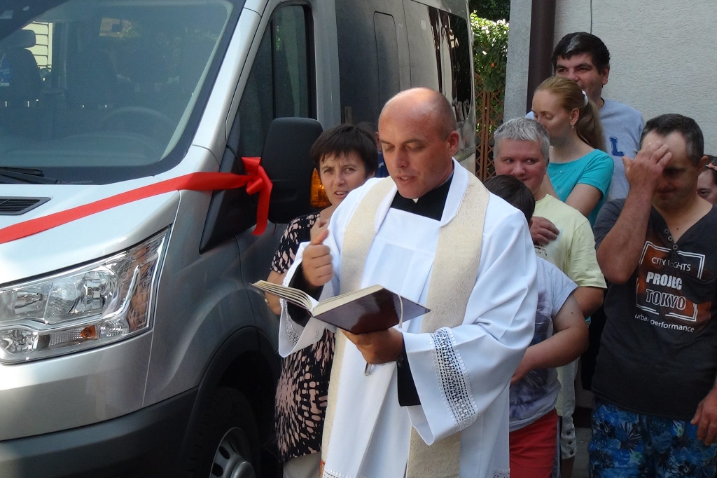 Zamość: Koło PSONI ma nowy autobus [FOTO, VIDEO]