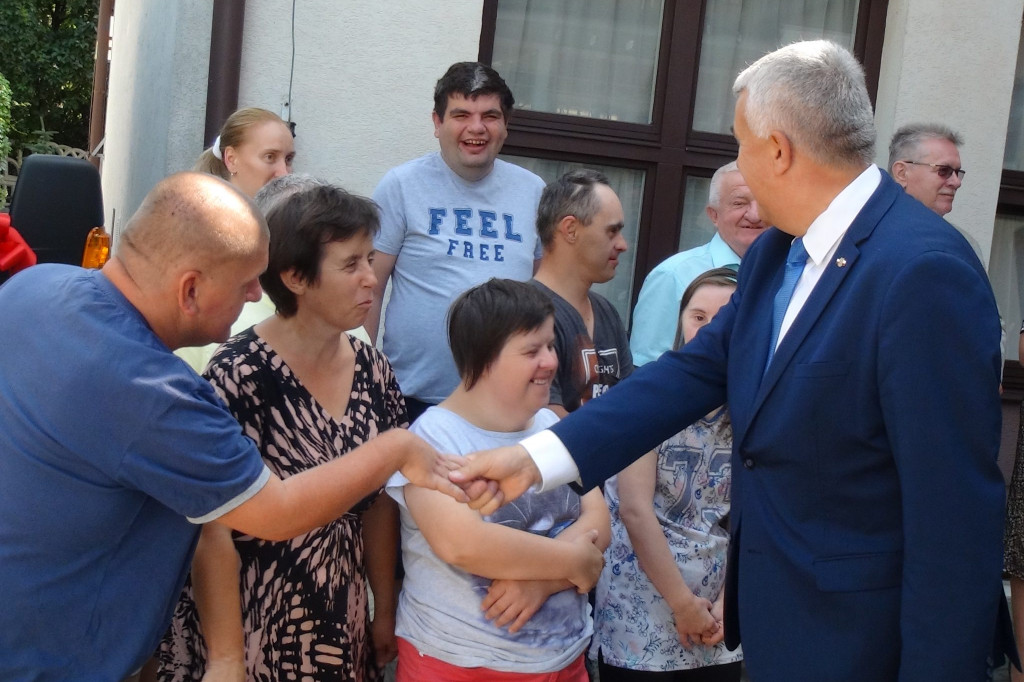 Zamość: Koło PSONI ma nowy autobus [FOTO, VIDEO]