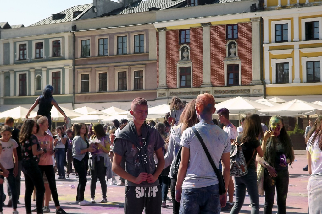 Zamość: Młodzież w feerii barw [FOTO]