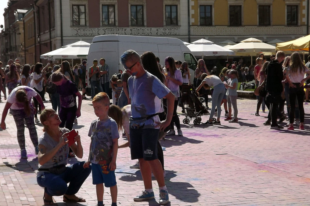 Zamość: Młodzież w feerii barw [FOTO]