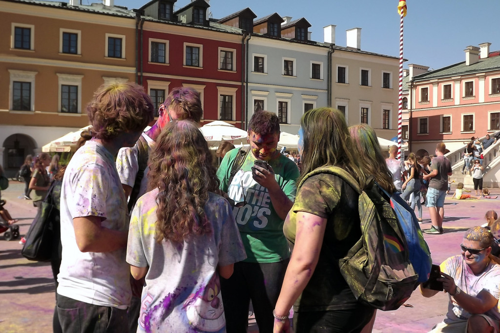 Zamość: Młodzież w feerii barw [FOTO]