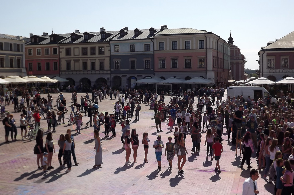 Zamość: Młodzież w feerii barw [FOTO]