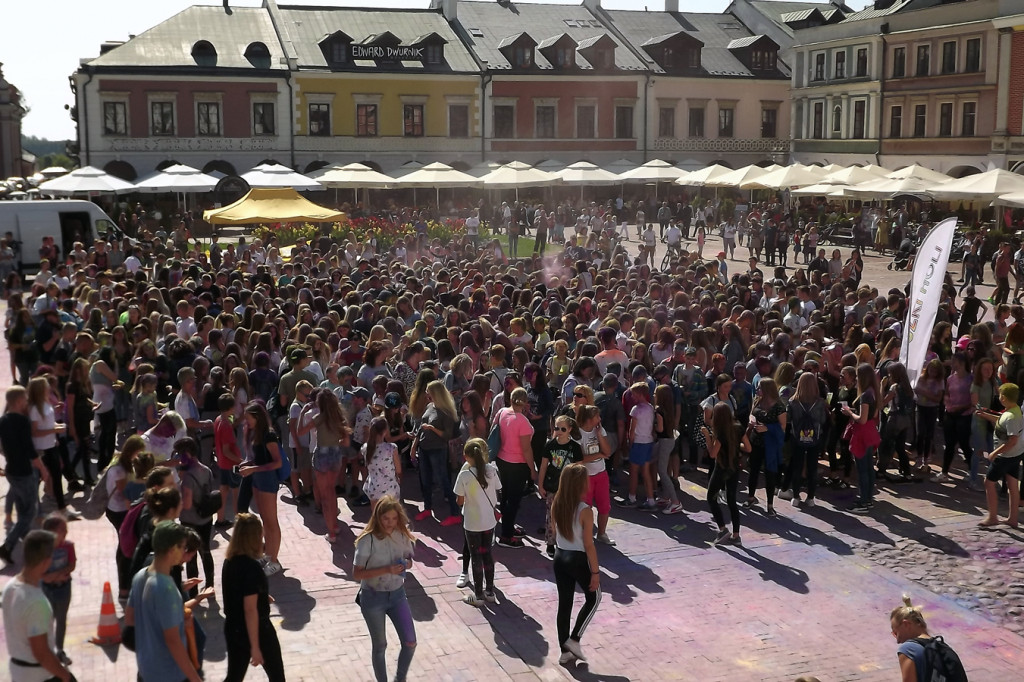 Zamość: Młodzież w feerii barw [FOTO]