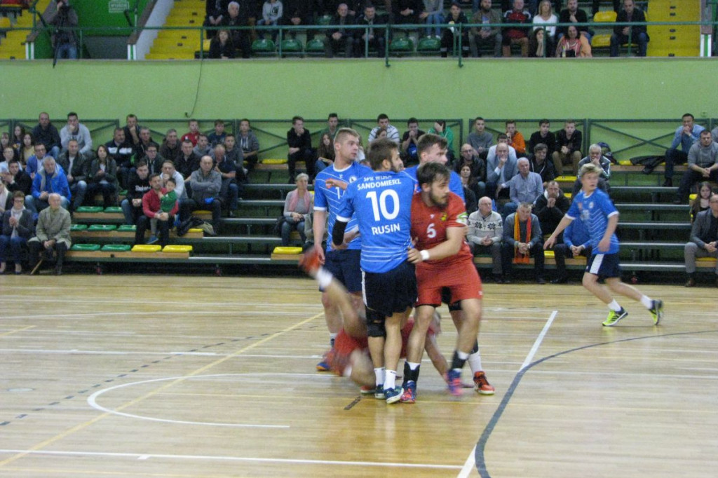 Zamość: Padwa - Wisła Sandomierz 28:26. Zamojska drużyna liderem II ligi