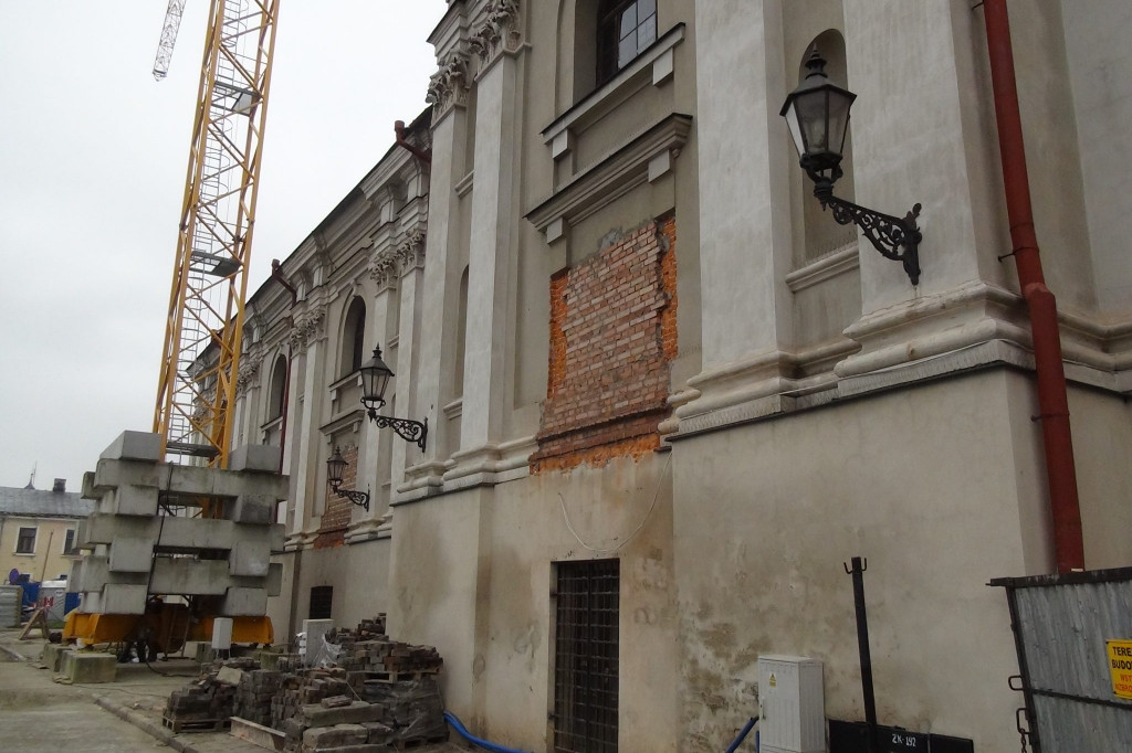 Zamość: Trwa remont kościoła oo. franciszkanów [FOTO]