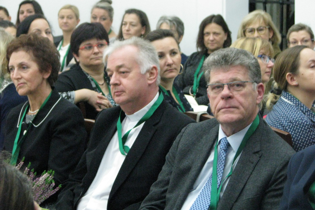 Zamość: Zrozumieć Spektrum Płodowych Zaburzeń Alkoholowych