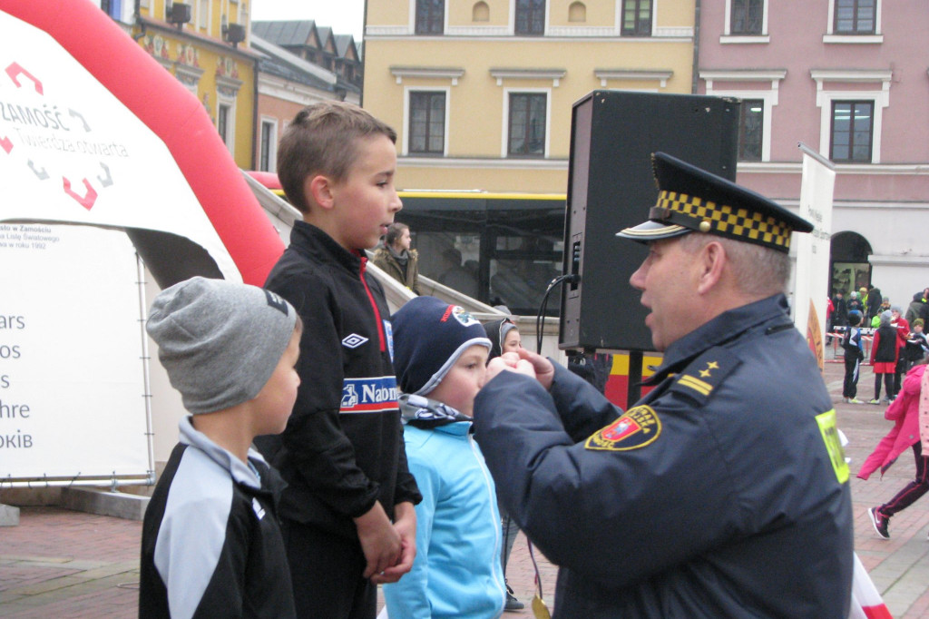 Zamość: Ruszył Bieg Listopadowy z okazji Święta Niepodległości [FOTO]