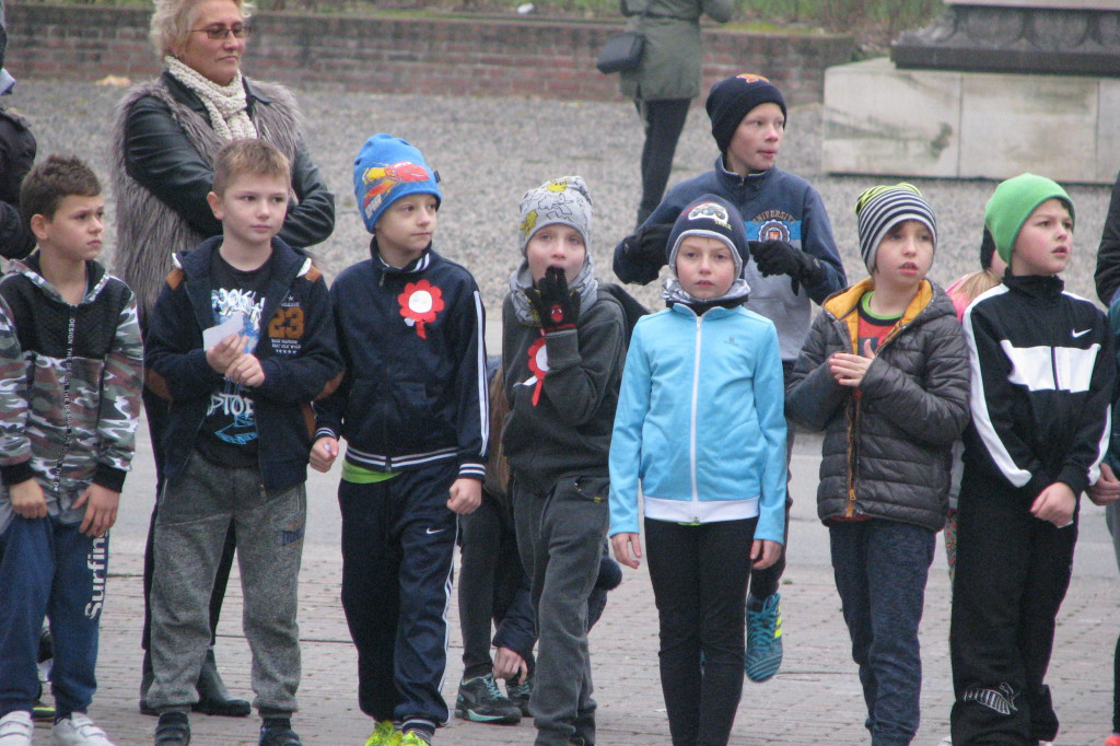 Zamość: Ruszył Bieg Listopadowy z okazji Święta Niepodległości [FOTO]