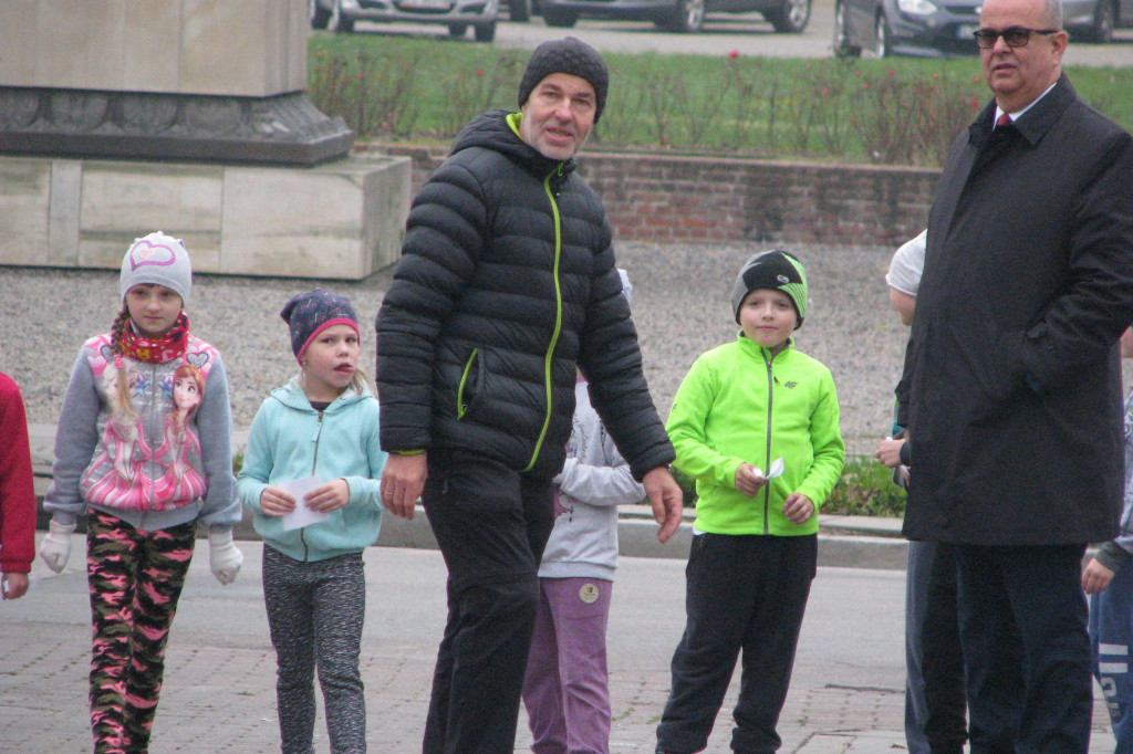 Zamość: Ruszył Bieg Listopadowy z okazji Święta Niepodległości [FOTO]