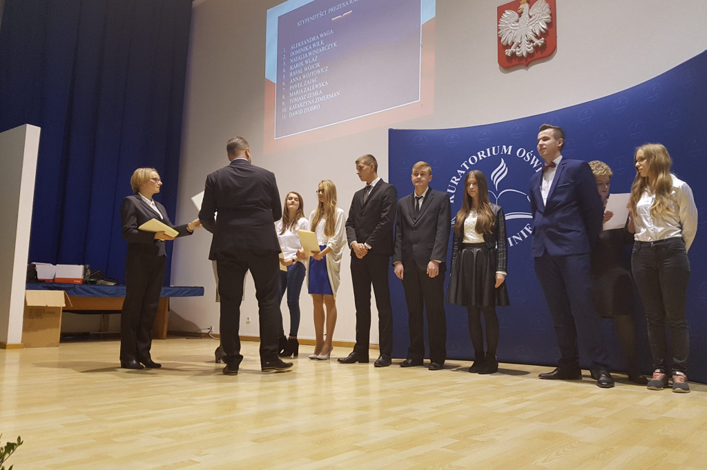 Zamość: Stypendyści Prezesa Rady Ministrów ZSP Nr 5