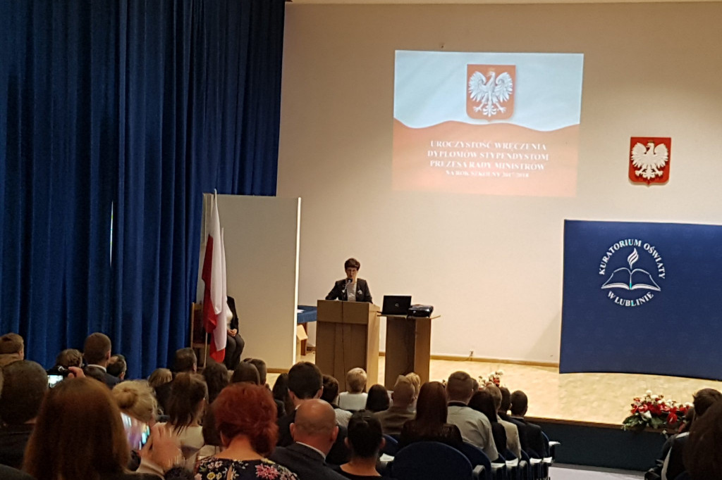 Zamość: Stypendyści Prezesa Rady Ministrów ZSP Nr 5