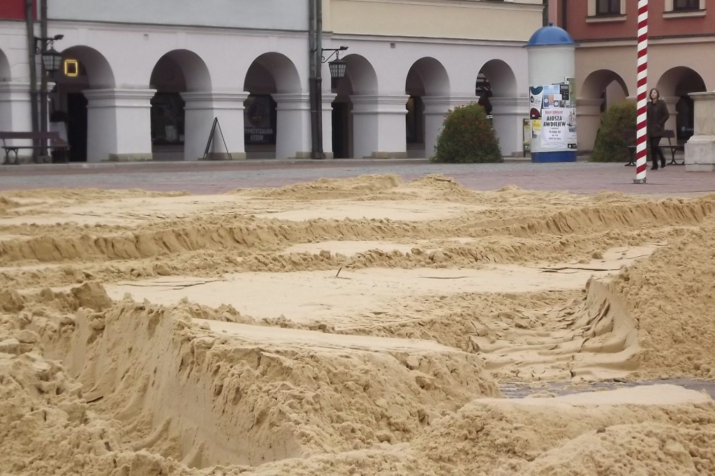 Zamość: Powstaje lodowisko