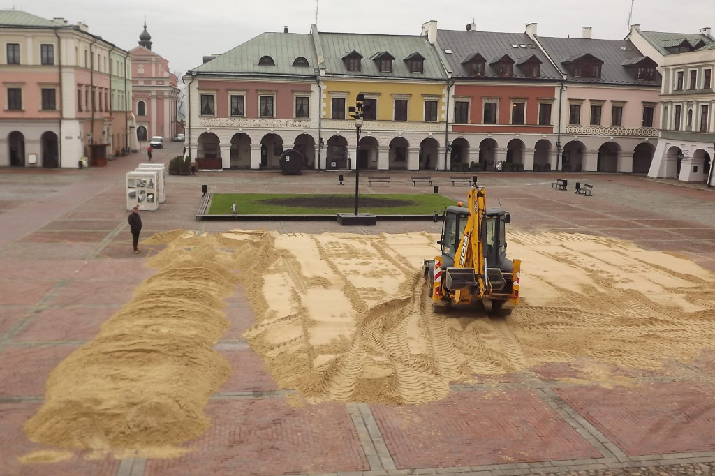 Zamość: Powstaje lodowisko