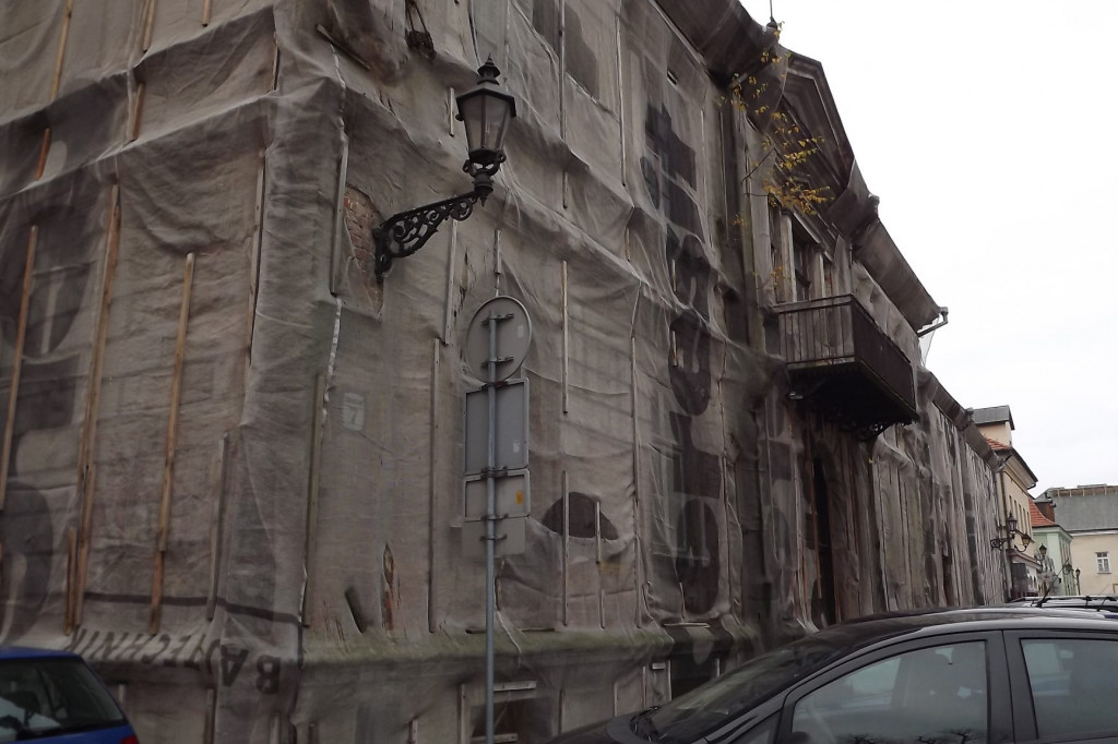Zamość: Generałówka idzie pod młotek