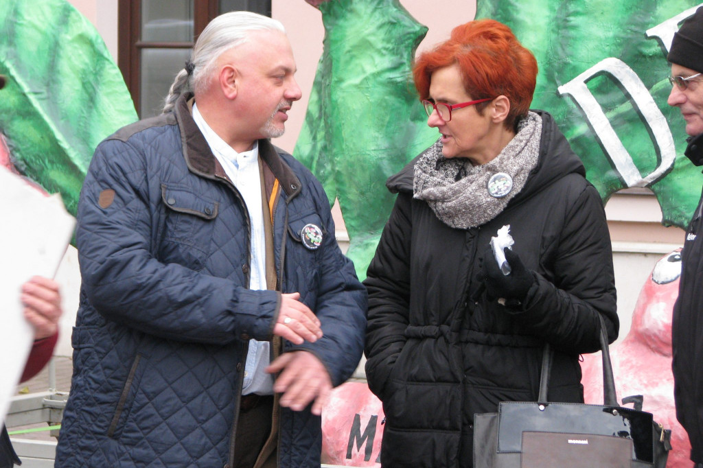Zamość: Liść Demokracji na Rynku Wodnym [FOTO, VIDEO]