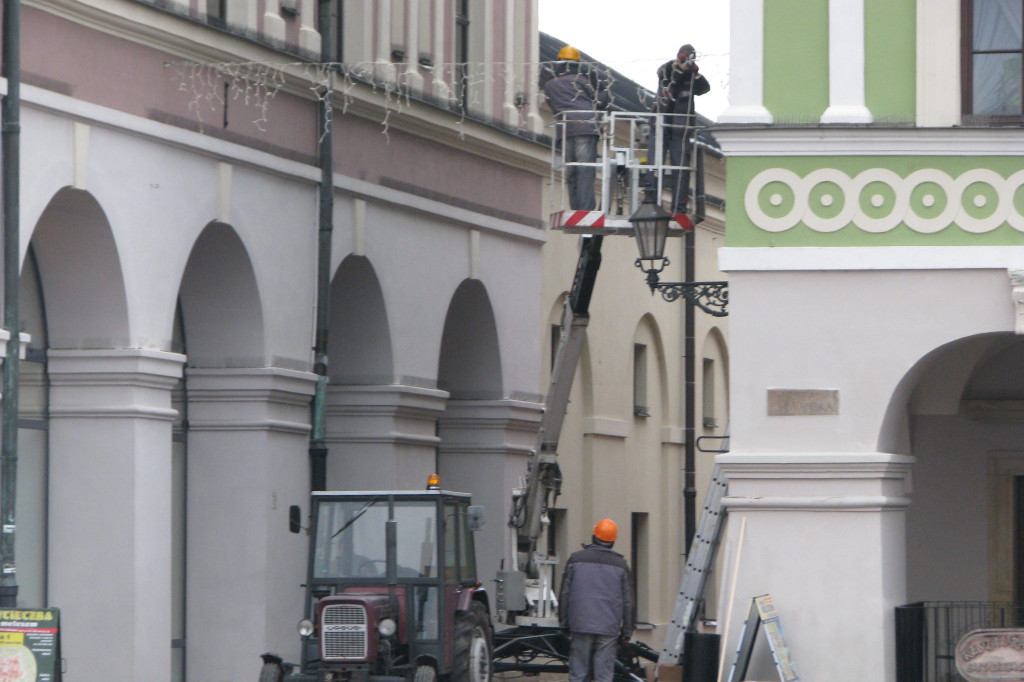 Zamość: Ogród Wyobraźni powstaje na Rynku Wielkim [FOTO]