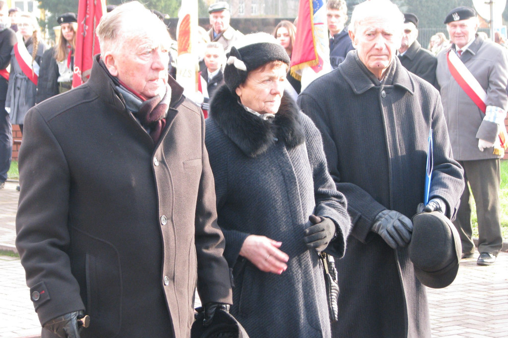 Zamość: 75. rocznica wysiedleń na Zamojszczyźnie - uroczystości pod Pomnikiem Ofiar Niemieckich Wysiedleń [FOTO]