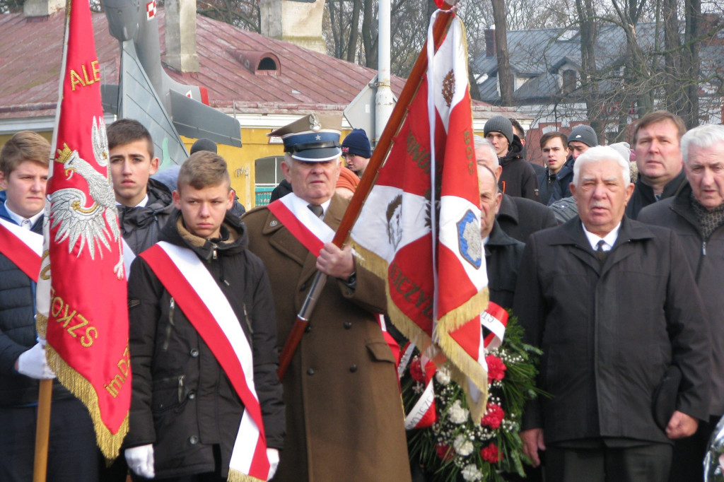 Zamość: 75. rocznica wysiedleń na Zamojszczyźnie - uroczystości pod Pomnikiem Ofiar Niemieckich Wysiedleń [FOTO]