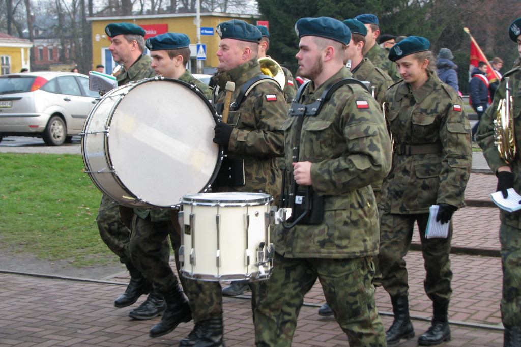 Zamość: 75. rocznica wysiedleń na Zamojszczyźnie - uroczystości pod Pomnikiem Ofiar Niemieckich Wysiedleń [FOTO]