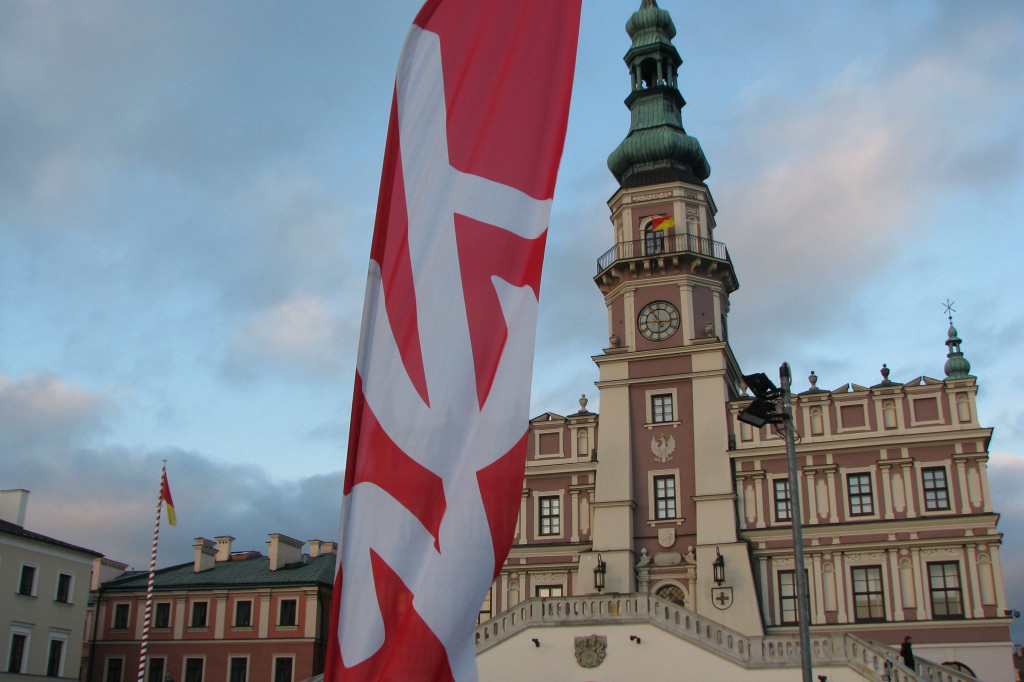 Zamość: Miasteczko Radia Zet na Rynku Wielkim [FOTO]